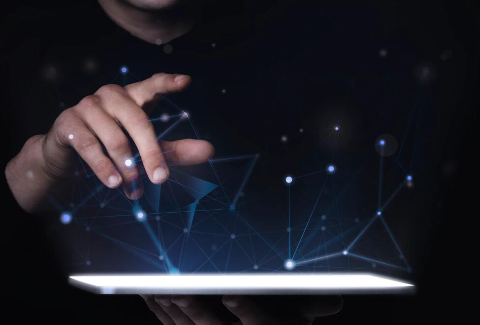 如果外国异性朋友对你说Because you are my favourite girl friend,会不会有什么其他意思呢 becauseyou